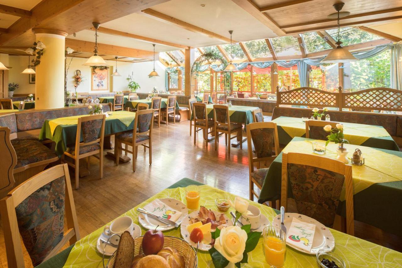 Hotel Landgasthof Zum Schildhauer Halfing Экстерьер фото